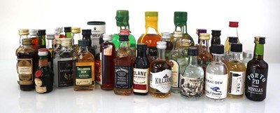 Lot 105 - approx 40 assorted miniatures & small bottles...