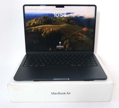 Lot 2002 - MacBook Air 13" 2024 A3113 Midnight laptop...
