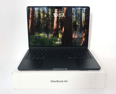 Lot 2003 - MacBook Air 13" 2024 A3113 Midnight (German...