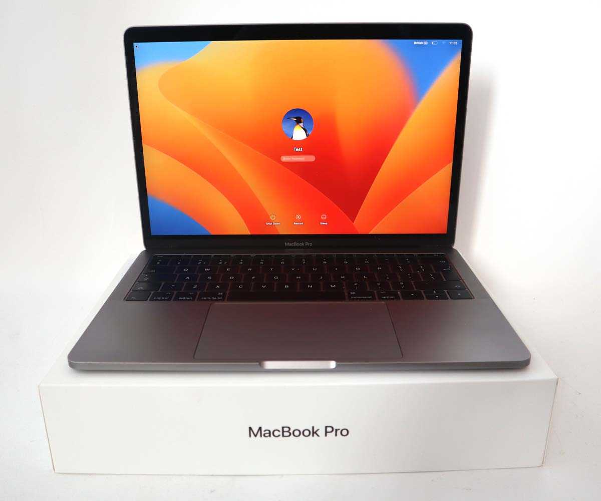 Lot 2022 - MacBook Pro 13" 2016 A1708 Space Grey laptop...