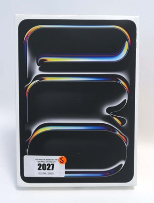 Lot 2027 - *Sealed* iPad Pro 11" A2837 256GB Space Black...
