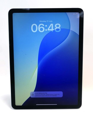 Lot 2066 - iPad Air 4th Gen 64GB Blue