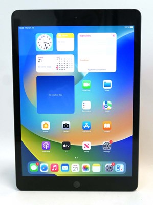 Lot 2099 - iPad 8th Gen 32GB Space Grey
