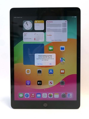 Lot 2104 - iPad 7th Gen 32GB Space Grey