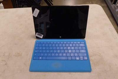 Lot 2087 - Microsoft Surface with keyboard, no PSU