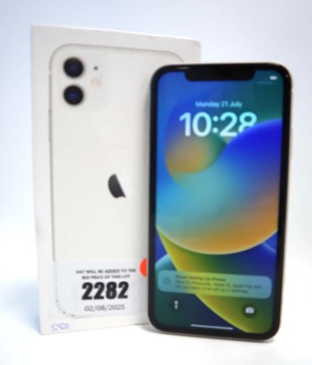 Lot 2282 - iPhone 11 64GB White with box