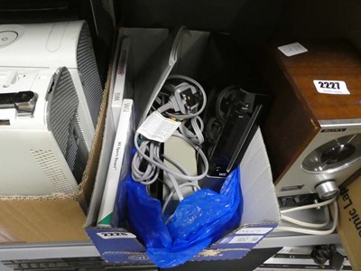Lot 2226 - Nintendo Wii with games and cables etc