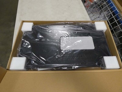 Lot 2228 - Approx. 7 ergonomic laptop desks