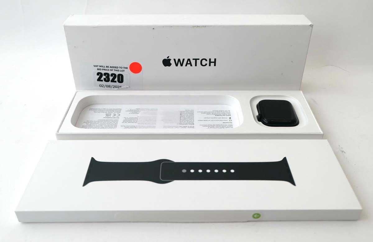 Lot 2320 - Apple Watch SE 2nd Gen 40MM Midnight Al