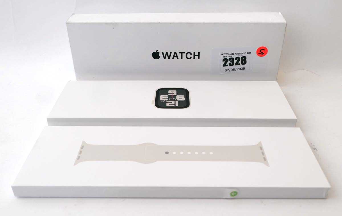 Lot 2328 - *Sealed* Apple Watch SE 2nd Gen 40MM Starlight