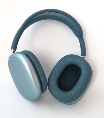 Lot 2332 - Pair of AirPods Max Max Blue A3184