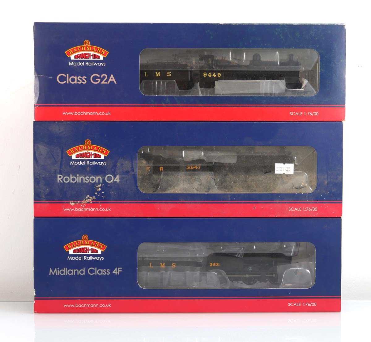 Lot 201 - Three Bachmann Branchline OO gauge locos:...