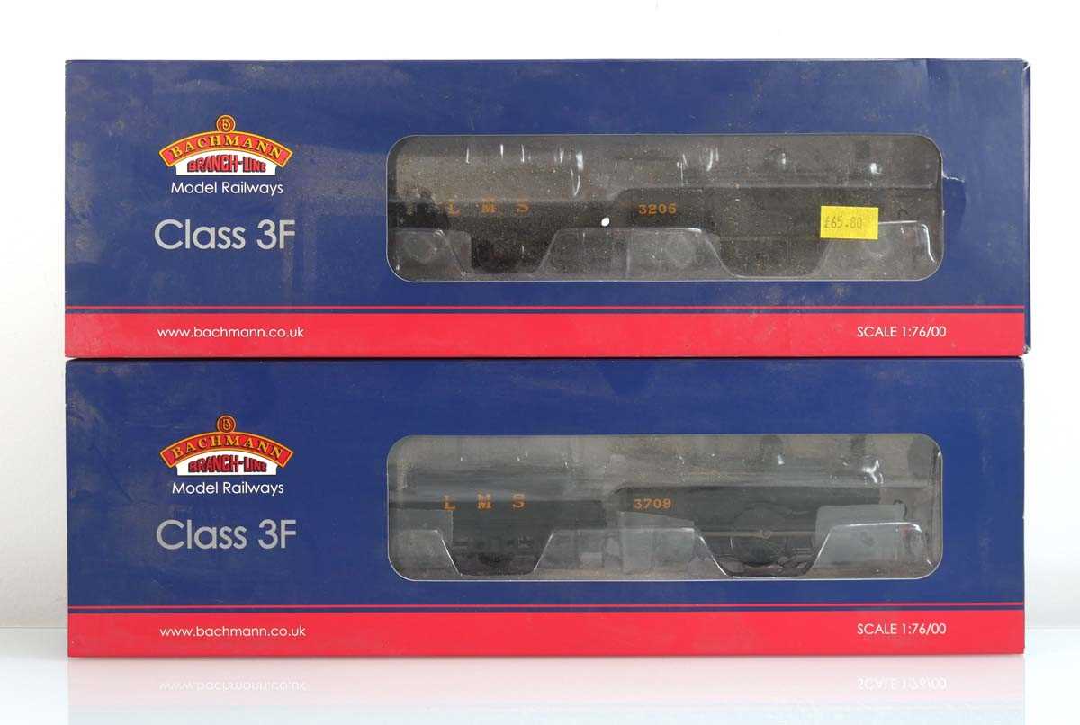 Lot 202 - Two Bachmann Branchline OO gauge locos:...