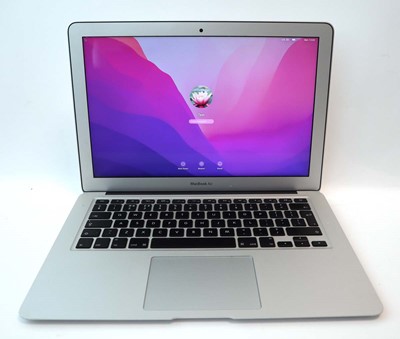 Lot 1055 - MacBook Air 13" 2015 A1466 laptop with Intel...