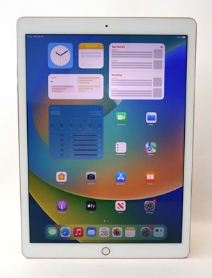 Lot 1080 - iPad Pro 12.9" 32GB Gold