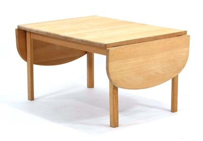 Lot 100 - Hans J. Wegner (Danish, 1914-2007) for Getama,...