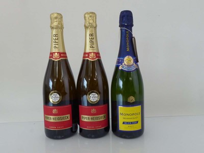 Lot 318 - 3 bottles of Champagne, 1x Heidsieck Monopole...