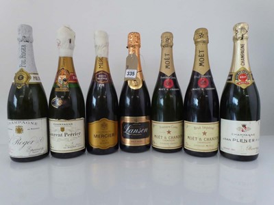 Lot 335 - 7 old bottles of Champagne, 1x Lanson Brut...