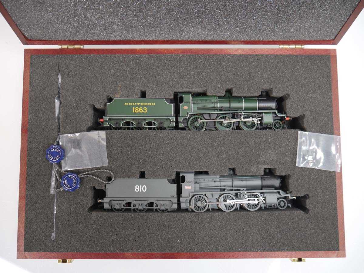 Lot 225 - A Bachmann Branchline OO gauge double loco set,...