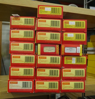 Lot 233 - Nineteen Hornby OO gauge corridor and other...