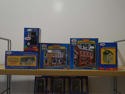 Lot 253 - Eight items of Hornby Thomas & Friends OO...