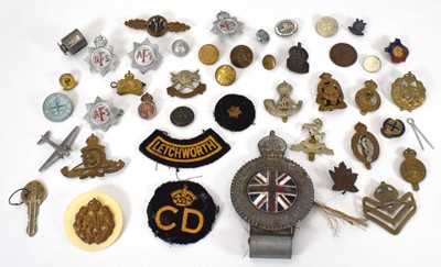 Lot 106 - A collection of RAF, ARP, Signals etc. cap...