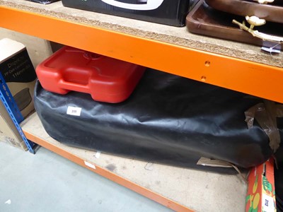 Lot 3111 - Qty of large foldout gym mats