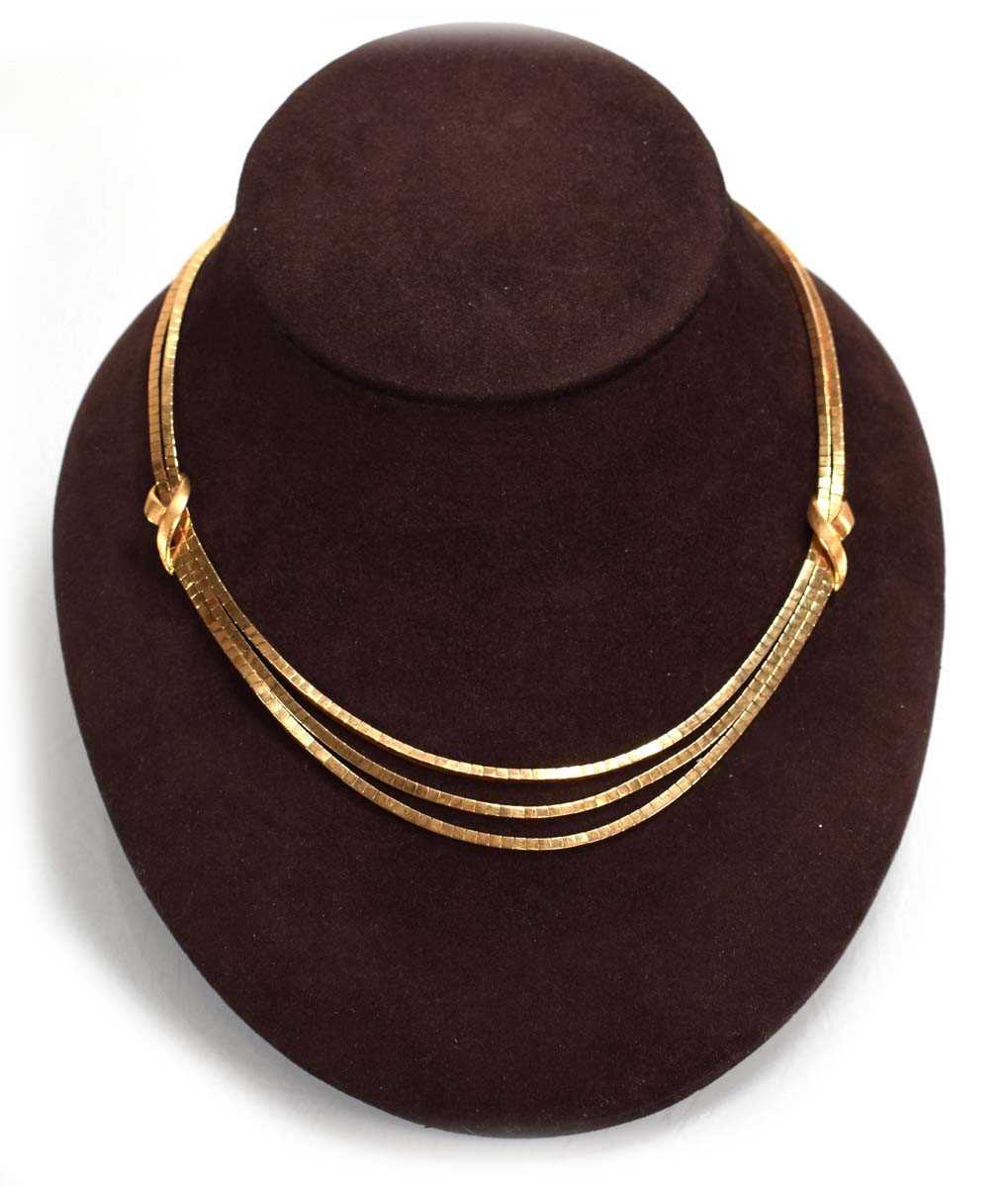Lot 700 - An 18ct yellow gold multi strand boxlink...