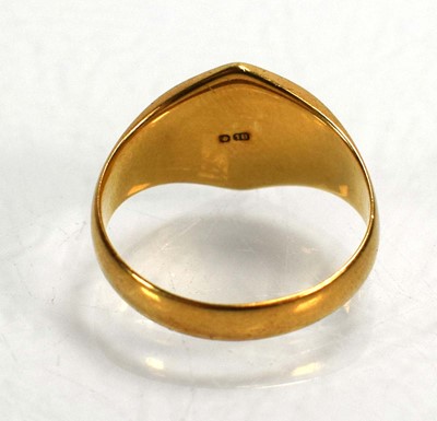 Lot 719 - An 18ct yellow gold signet ring, Birmingham...
