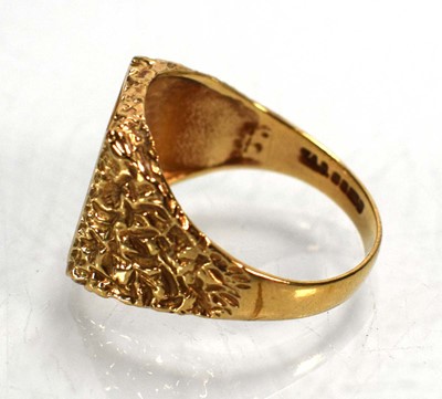 Lot 722 - A 9ct yellow gold signet ring set small...