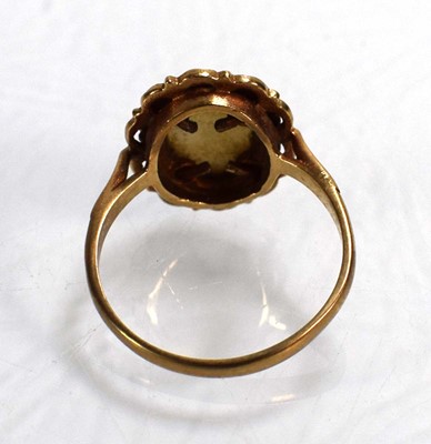Lot 726 - A group of 9ct yellow gold jewellery...