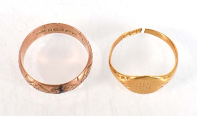 Lot 728 - A late Victorian 9ct rose gold engraved...