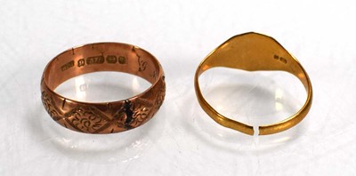 Lot 728 - A late Victorian 9ct rose gold engraved...