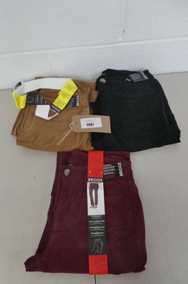 Lot 1331 - Approx.20 pairs of women's mid rise straight...