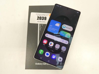 Lot 2039 - Samsung Galaxy S25 Ultra 256GB Titanium...