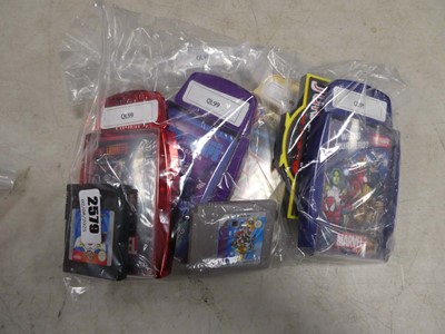 Lot 2579 - Bag of Top Trumps and various Gameboy games