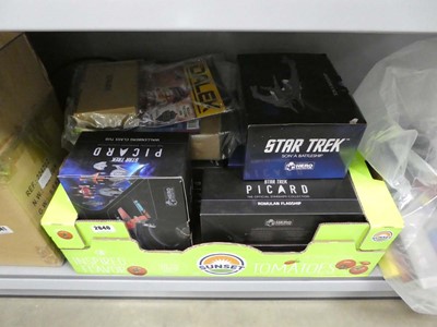 Lot 2640 - Tray of Star Trek and Doctor Who models and...