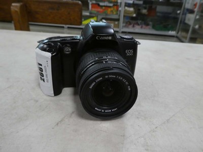 Lot 2661 - Canon Eos 500 film camera