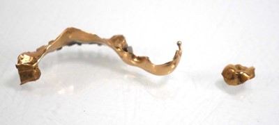 Lot 753 - A section of dental gold and a crown, overall...