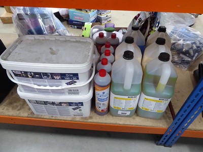 Lot 3038 - 2 x 150 pack 6kg tubs of Plus Care detergent...