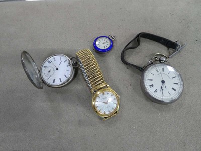 Lot 2817 - Bag containing fob watch and others