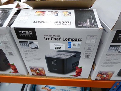Lot 3051 - Caso design ice cube maker