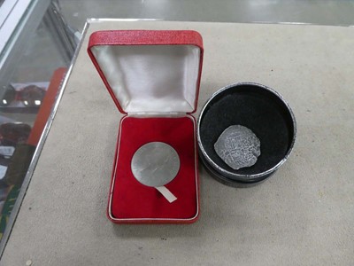 Lot 2842 - Collectible Winston Churchill crown in red...