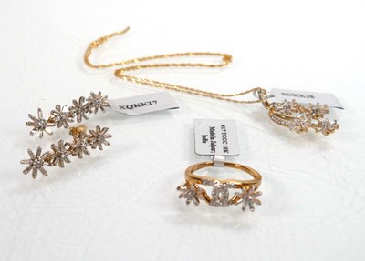 Lot 761 - A suite of 9ct yellow gold jewellery...