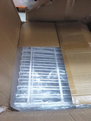 Lot 3116 - Box containing Wire Work POS shelfing by...