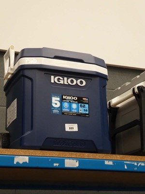 Lot 3121 - Igloo Max Cold Latitude 62 rolling cooler box
