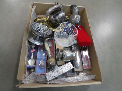 Lot 2866 - Box of assorted white metalware to include...