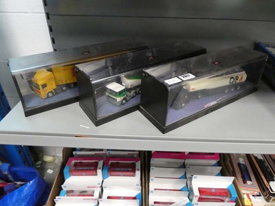 Lot 2911 - 3 cased Corgi collectable lorries