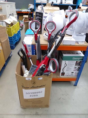 Lot 3150 - Box of loose shark steam mops, vacuum parts etc.