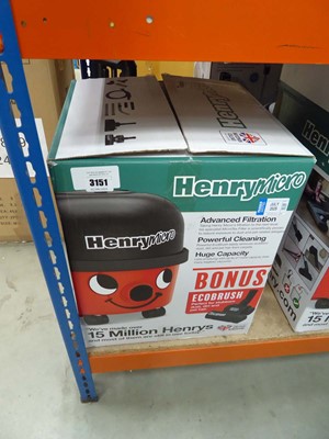 Lot 3151 - Henry Micro vacuum cleaner with box